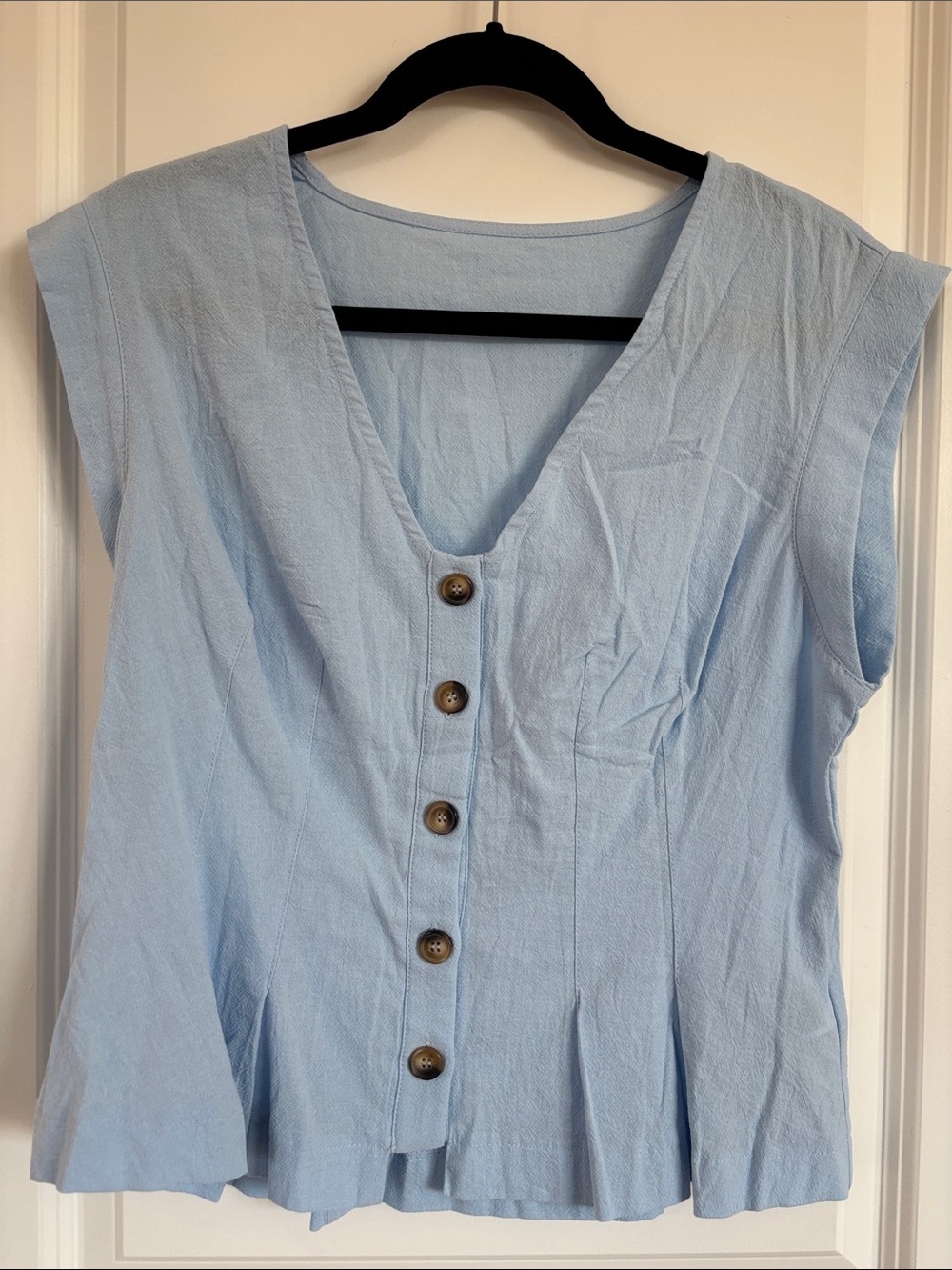 SHEIN Light Blue Button-Front V-Neck Blouse